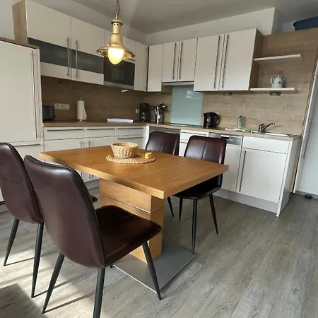 'unshuus' 8 Apartment *